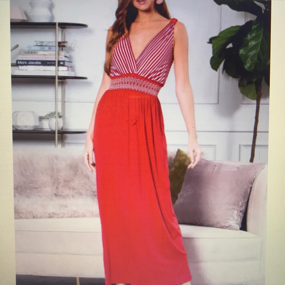 Red and white maxi